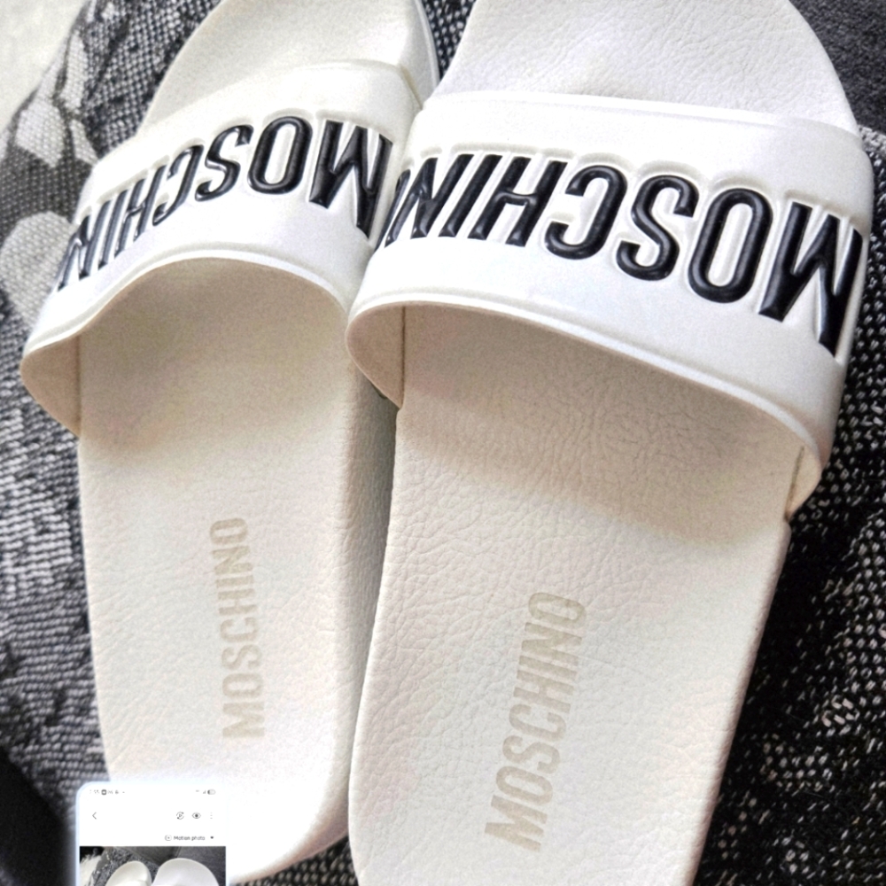 Sale!!  Moschino logo rubber slides Worn Once
